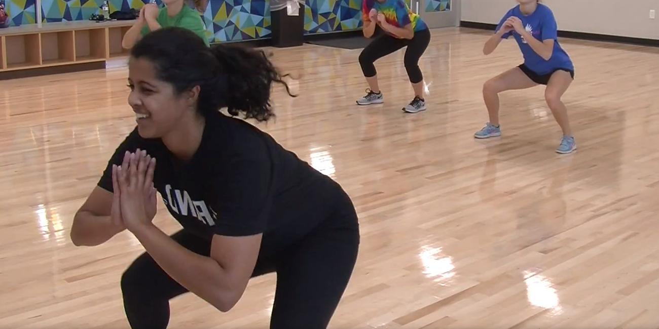 twyla leading cardio dance class